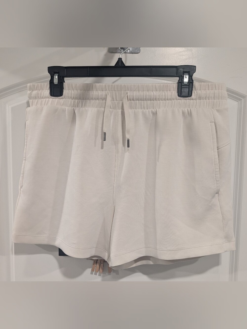 2 Pcs Member's Mark Women's Short-Sleeve Crewneck T-Shirt & Shorts Beige Size L - Picture 7 of 14